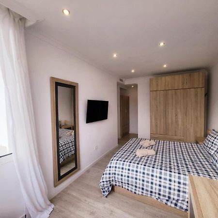Stylish 3 Bedroom Penthouse In Marbella Centre With Large Pool Close To The Beach Buitenkant foto