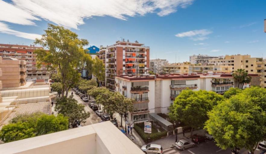 Stylish 3 Bedroom Penthouse In Marbella Centre With Large Pool Close To The Beach Buitenkant foto