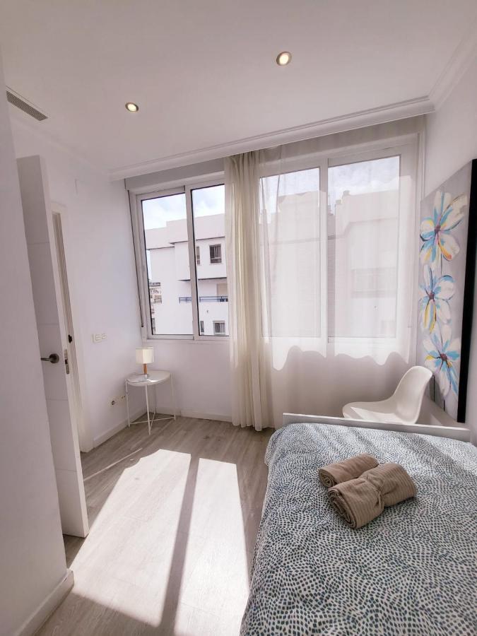 Stylish 3 Bedroom Penthouse In Marbella Centre With Large Pool Close To The Beach Buitenkant foto